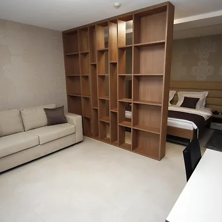 Srbija Garden-free Parking 4* Belgrado