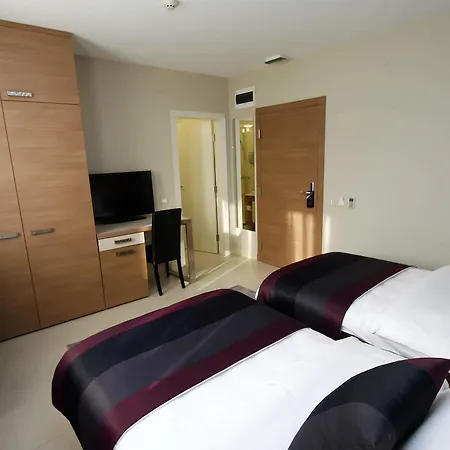 Srbija Garden-free Parking 4*