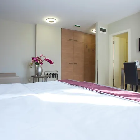 Szálloda Srbija Garden-free Parking-upon Availability Belgrád