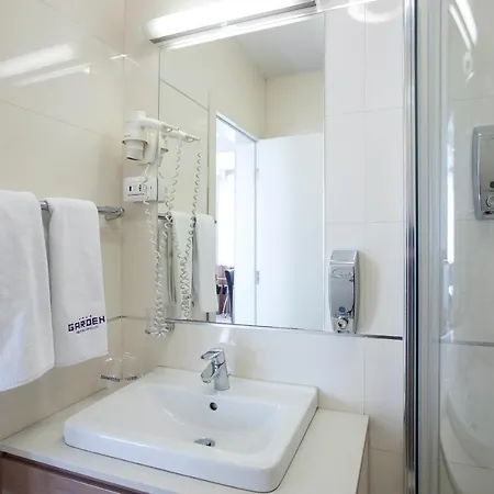 Srbija Garden-free Parking-upon Availability 4* Belgrád