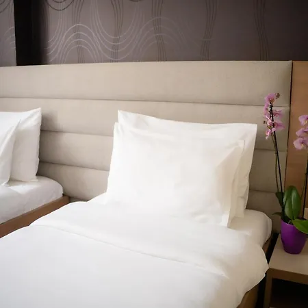 Srbija Garden-free Parking 4* Belgrado