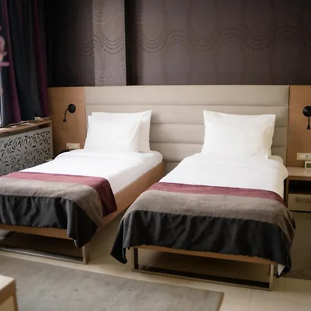 Hotel Srbija Garden-free Parking