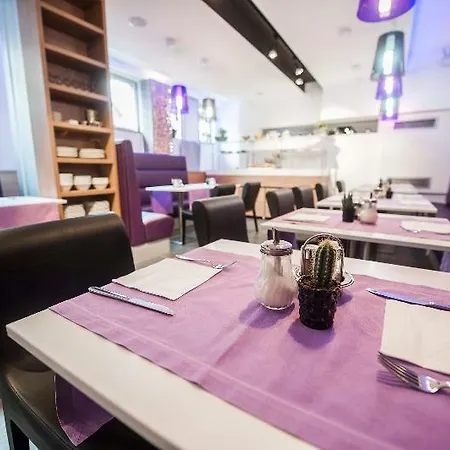 Srbija Garden-free Parking 4* Belgrado